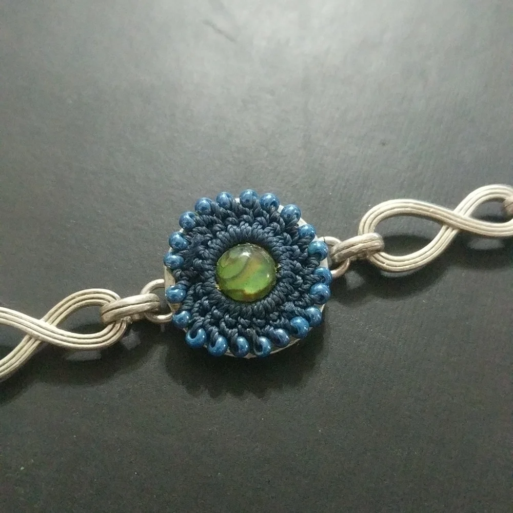Liz Claiborne Silver Tone Blue and Green Beaded Crochet Statement Bracel…